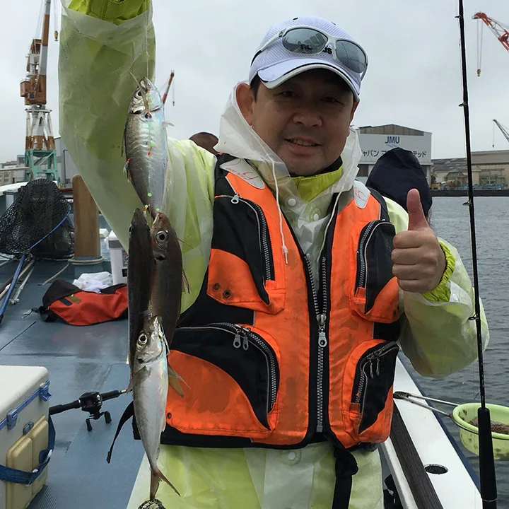 趣味でチャレンジ! 初の海釣りでアジが大漁!